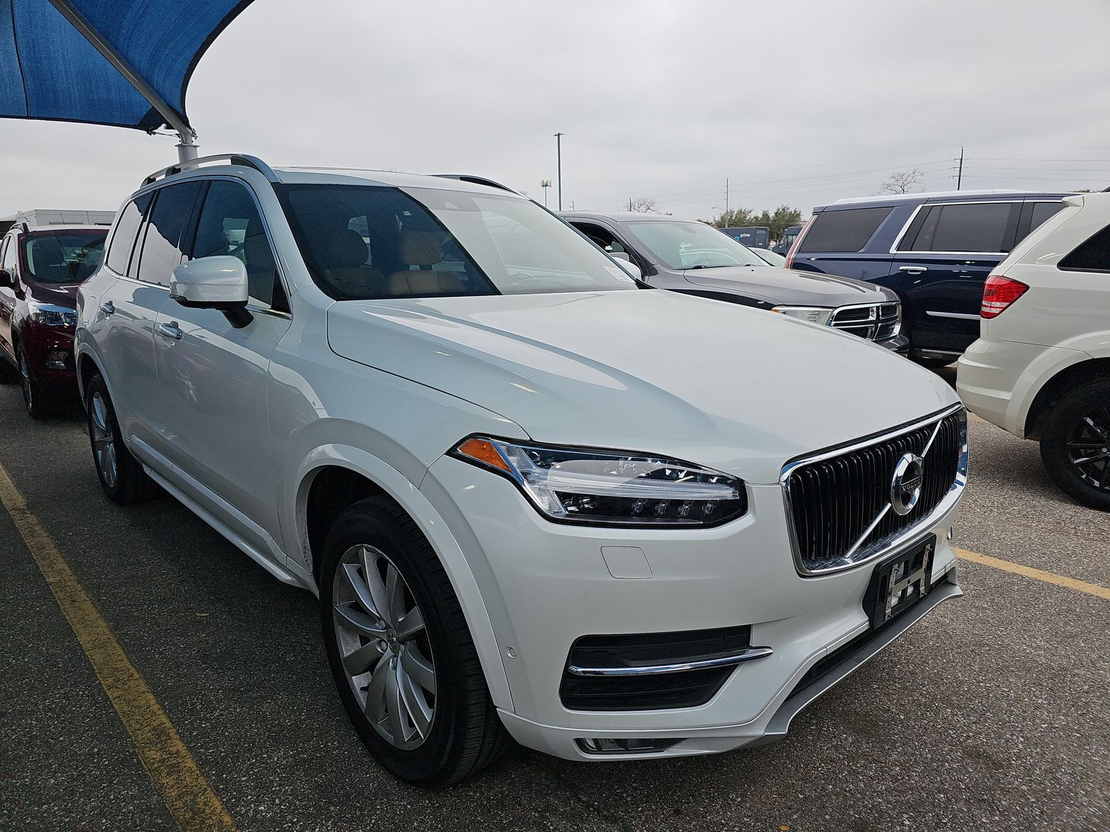 2016 Volvo XC90 T6 MOMENTM AWD
