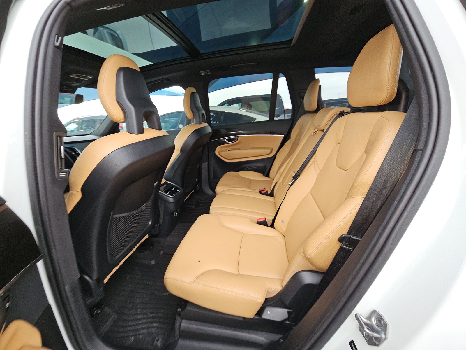 2016 Volvo XC90 T6 MOMENTM AWD
