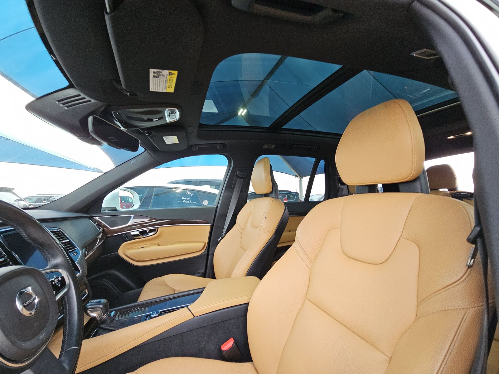 2016 Volvo XC90 T6 MOMENTM AWD