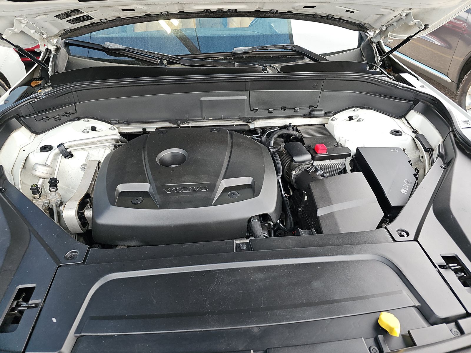 2016 Volvo XC90 T6 MOMENTM AWD
