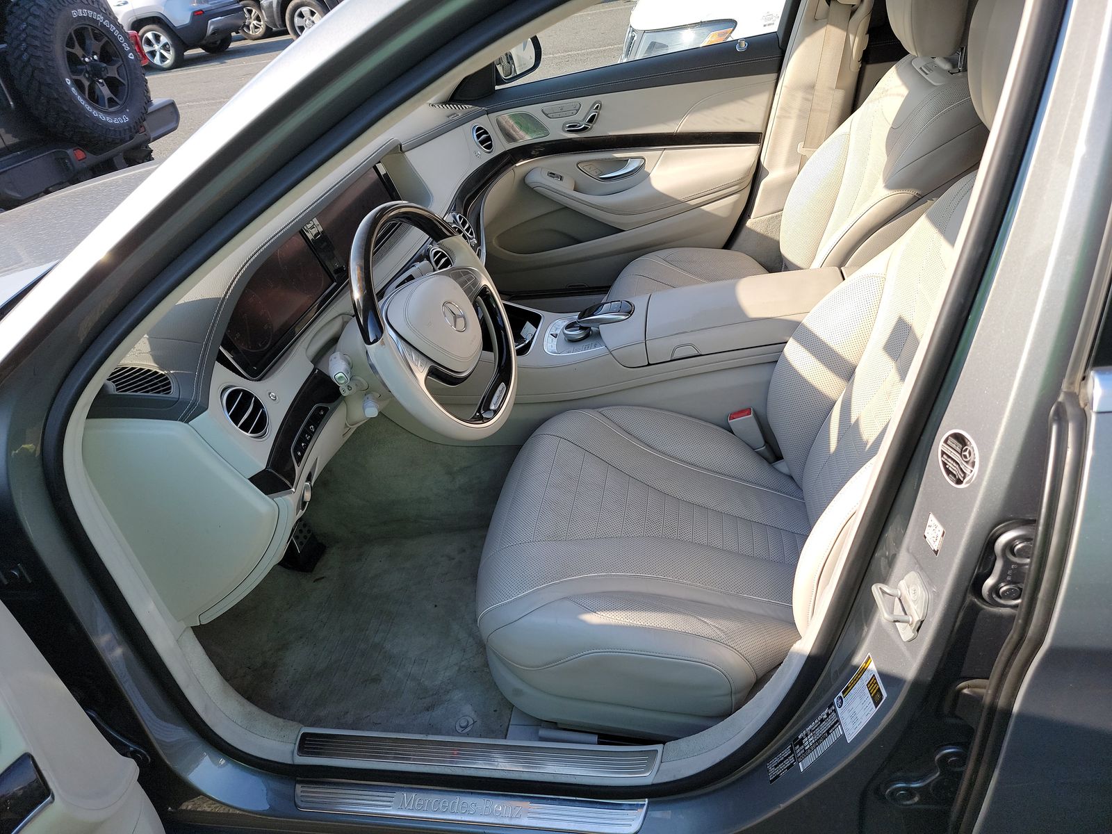 2015 Mercedes-Benz S-Class S550 RWD