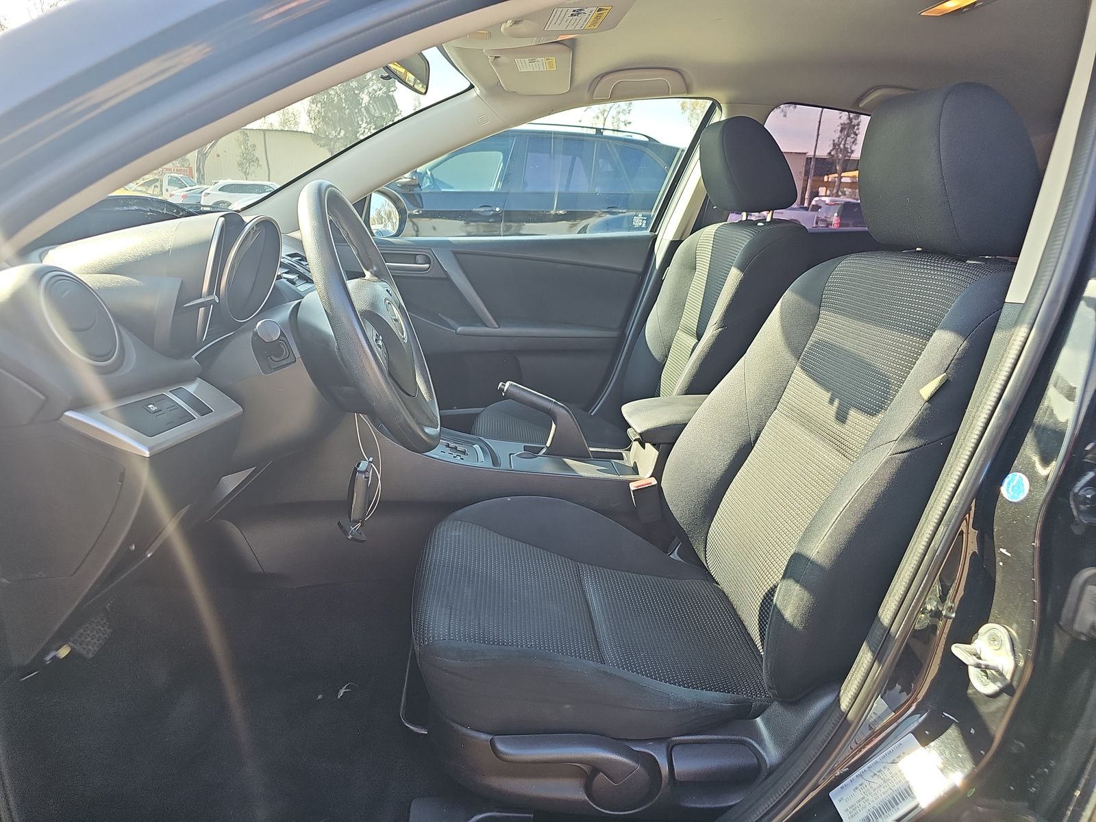 2012 MAZDA MAZDA3 i Touring FWD