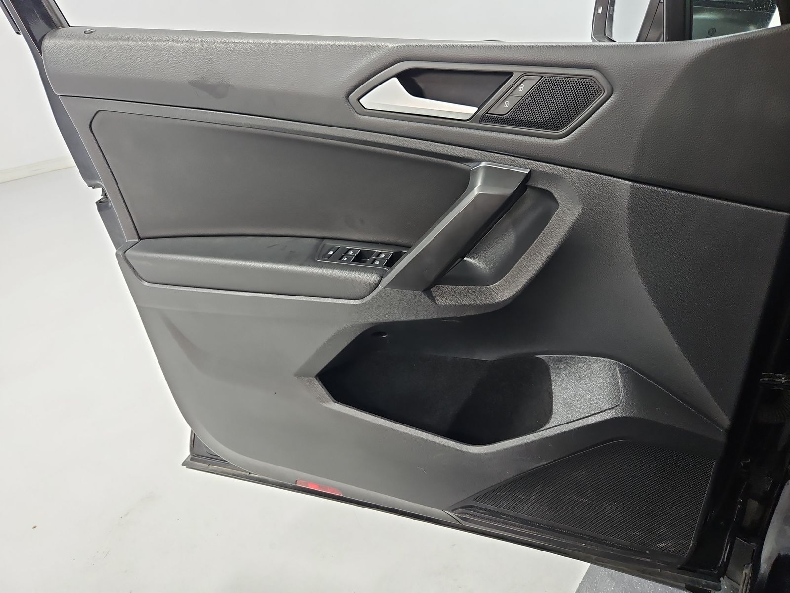 2021 Volkswagen Tiguan SE RLN BLK FWD