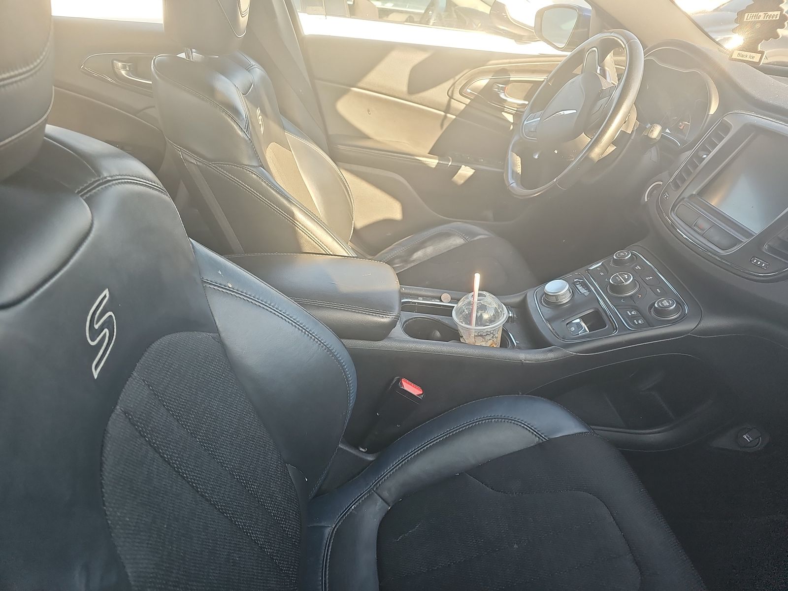 2016 Chrysler 200 S AWD