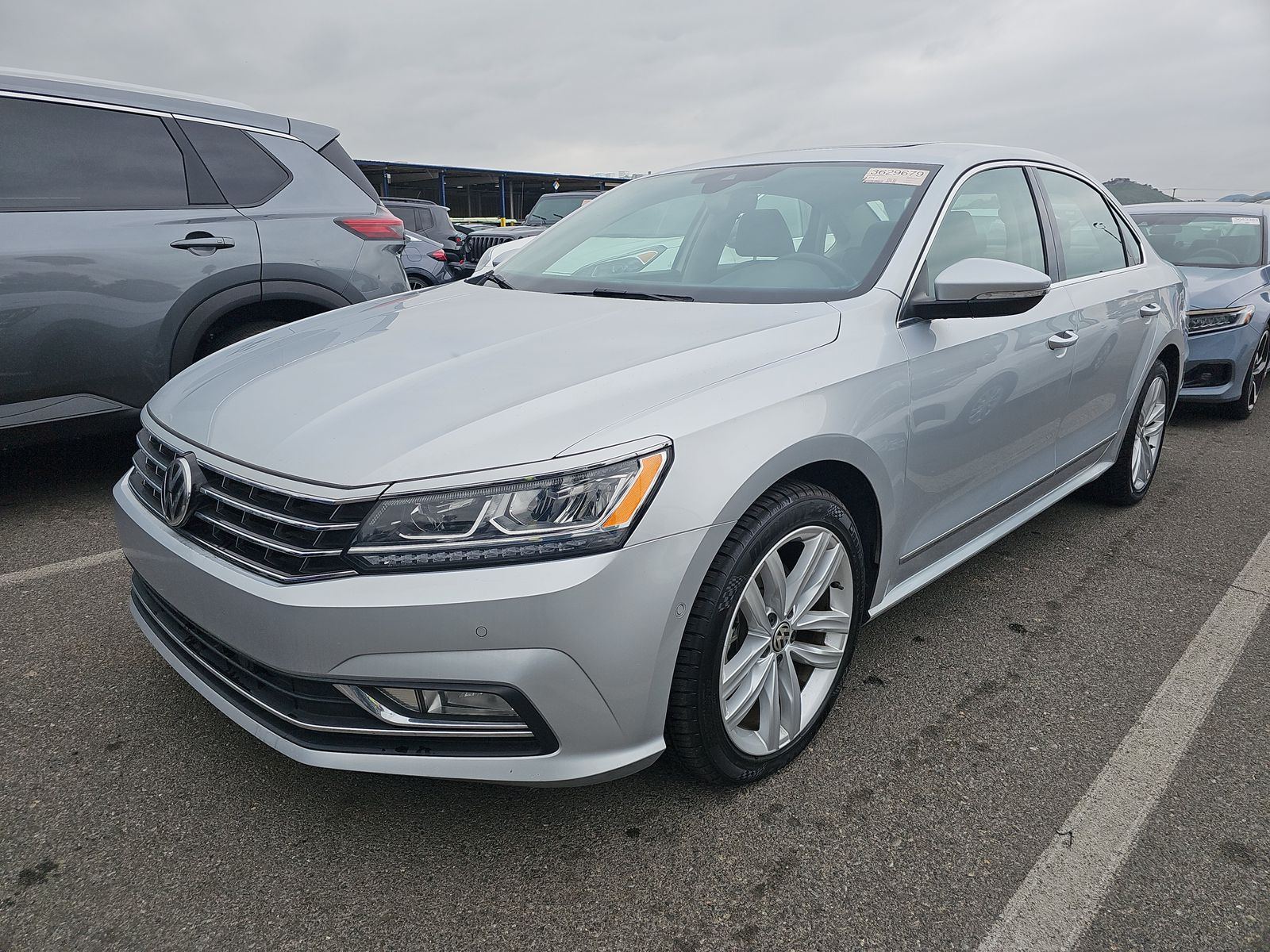 2018 Volkswagen Passat 2.0T SEL Premium FWD - купить Авто из сша Volkswagen  в Киеве и Украине, 2018 Volkswagen Passat 2.0T SEL Premium FWD из США -  пригон авто из сша, цена в компании Autofreedom