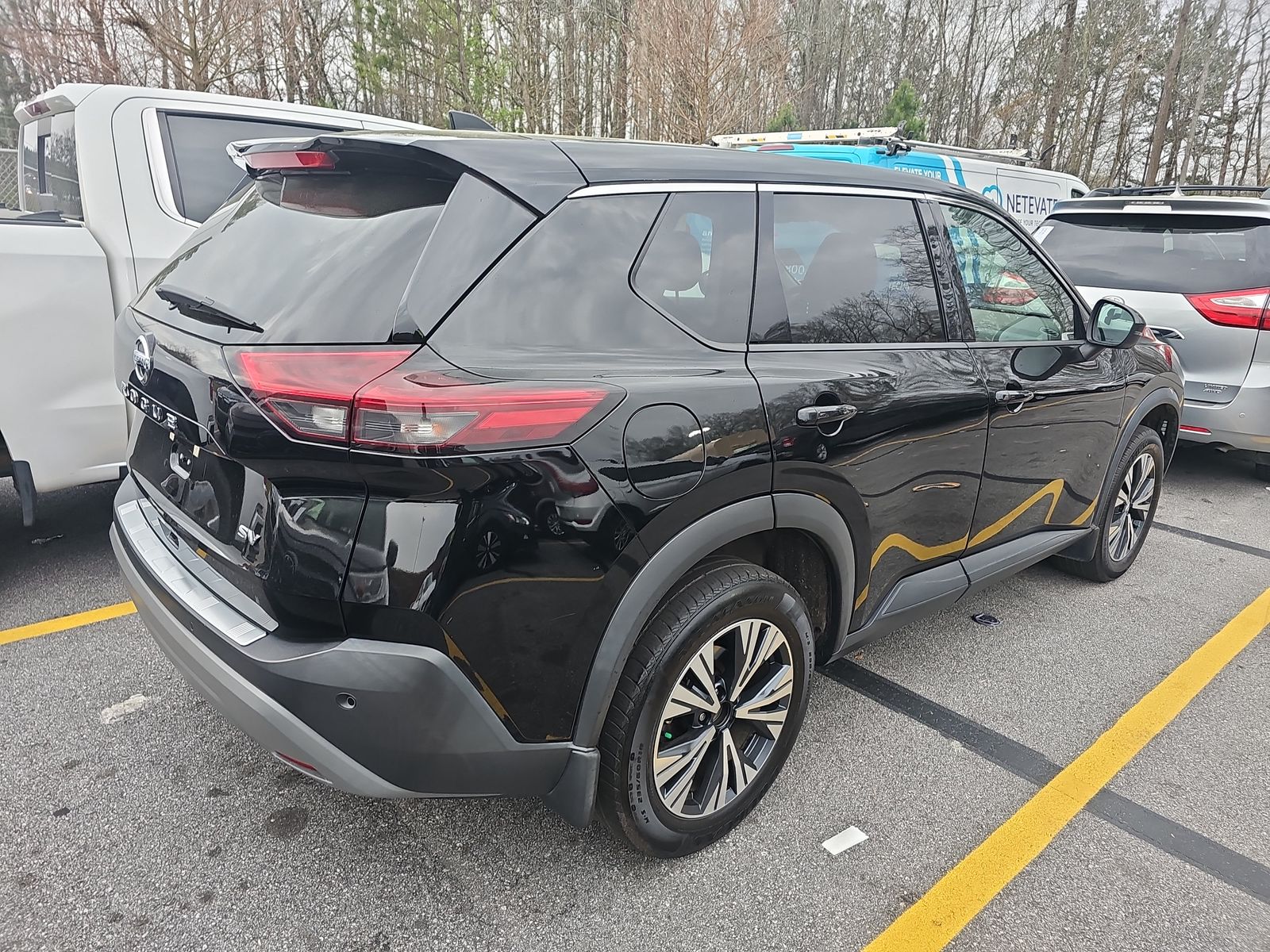 2021 Nissan Rogue SV FWD