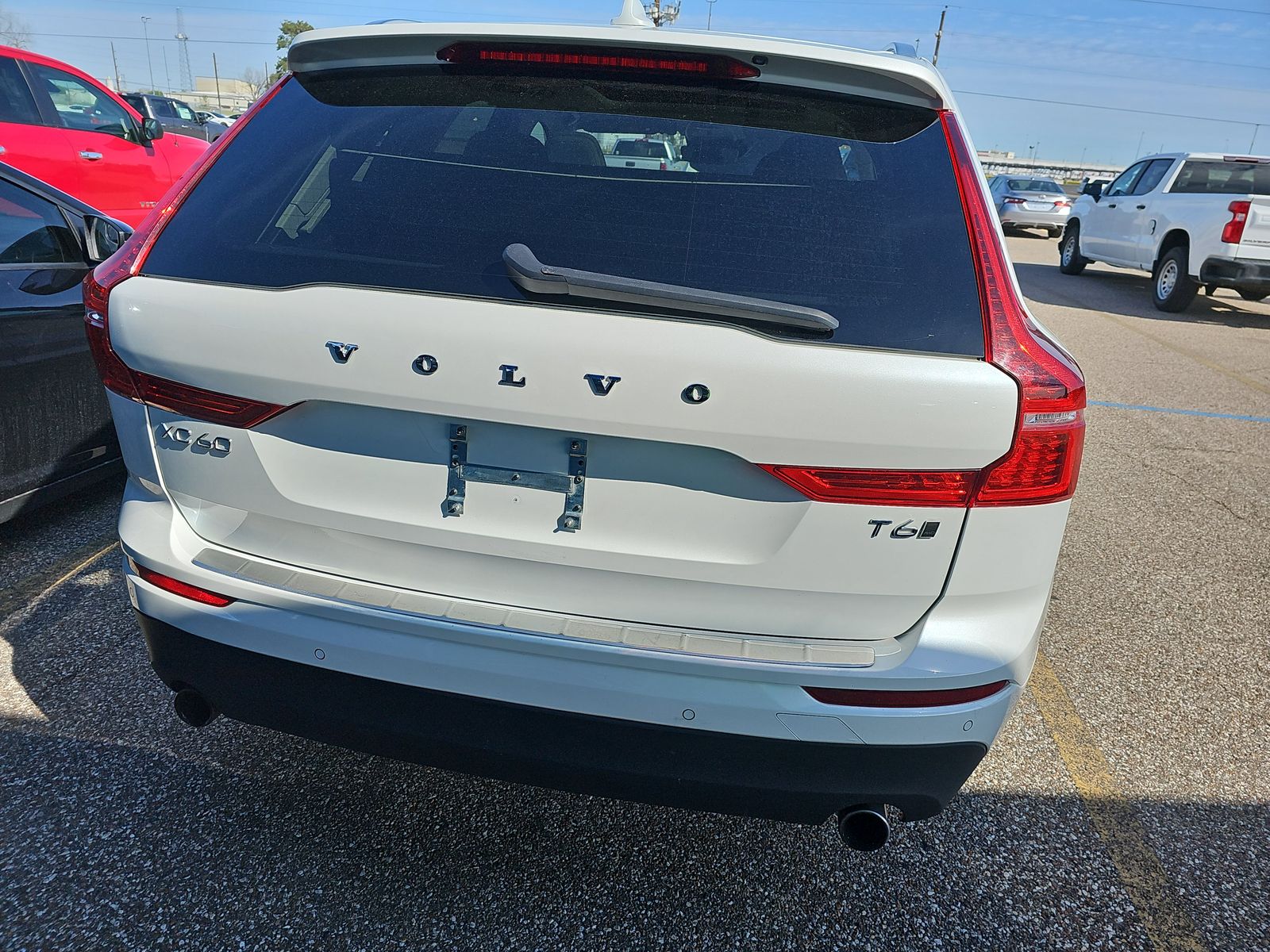 2021 Volvo XC60 T6 Momentum AWD