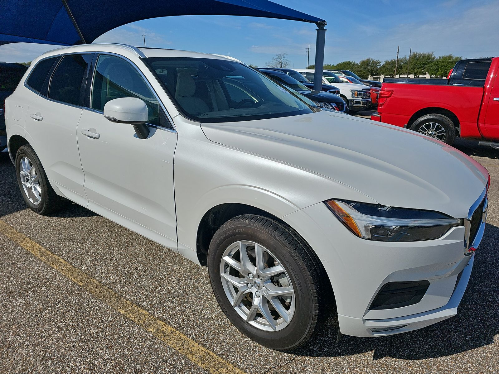 2021 Volvo XC60 T6 Momentum AWD