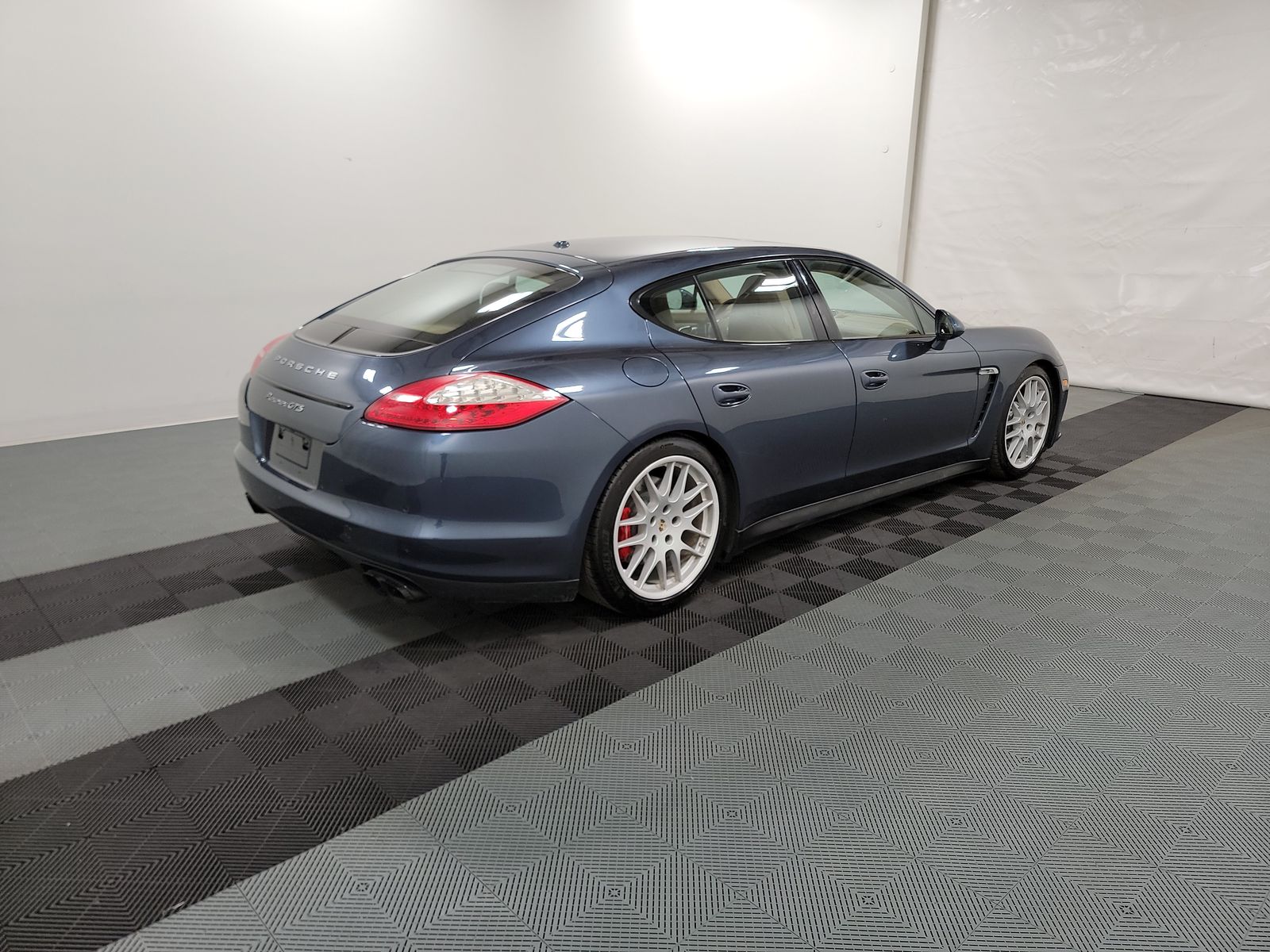 2013 Porsche Panamera GTS AWD