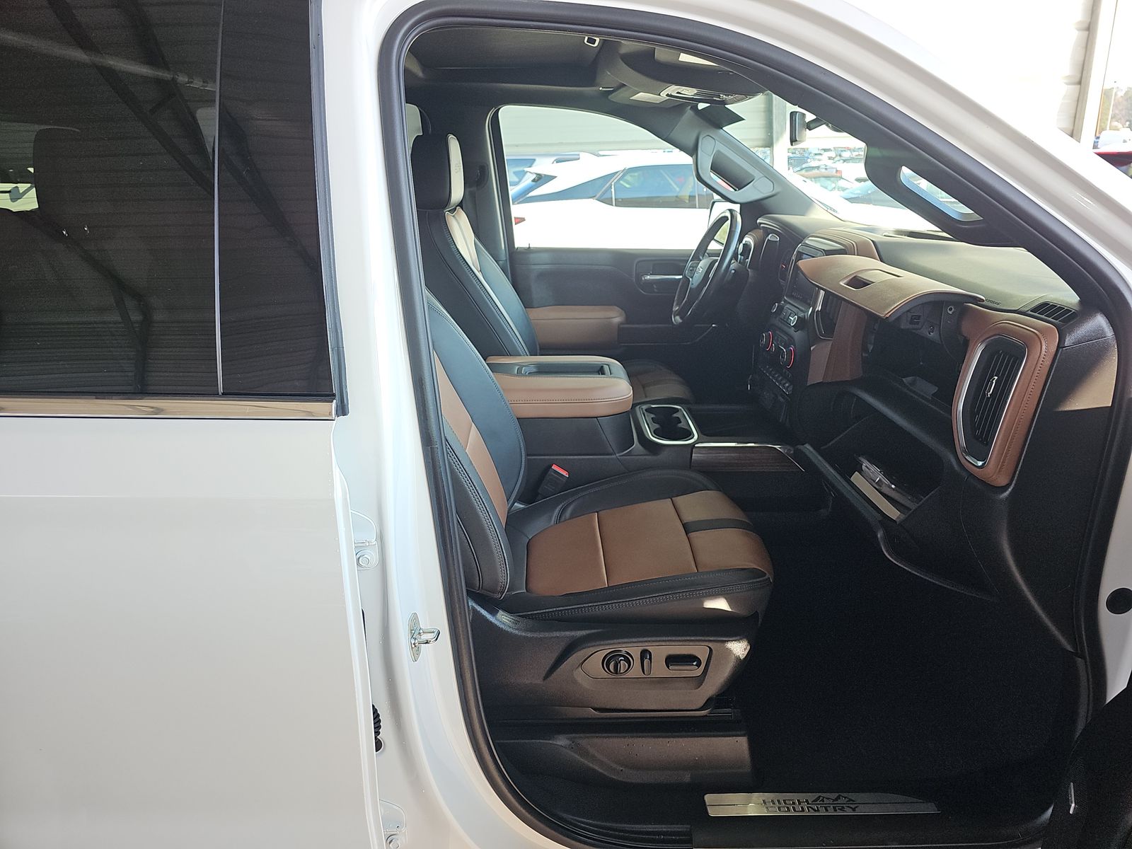 2022 Chevrolet Silverado 1500 High Country AWD