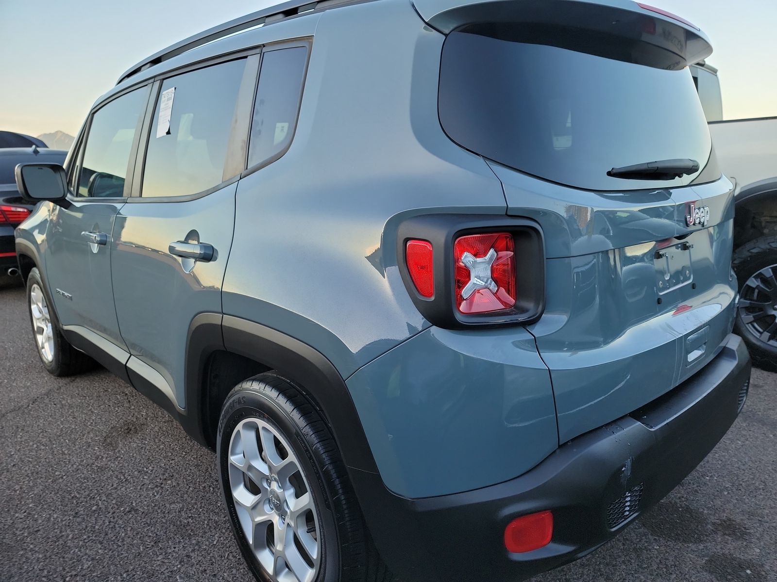 2018 Jeep Renegade Latitude FWD