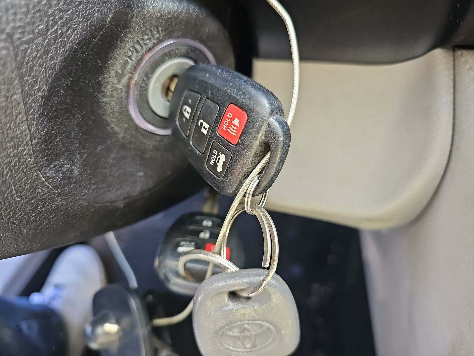 2014 Toyota Camry LE FWD