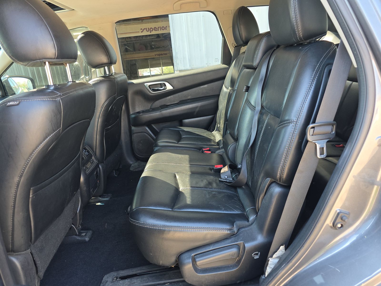 2016 Nissan Pathfinder SL FWD