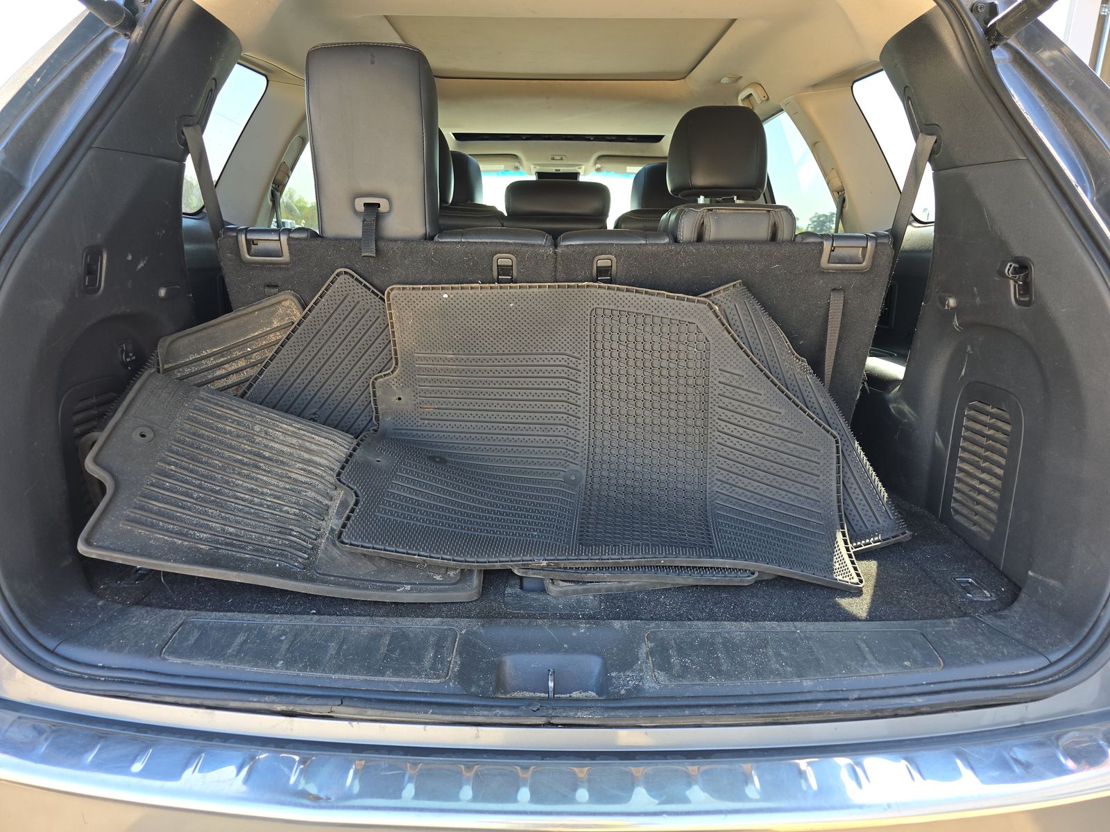 2016 Nissan Pathfinder SL FWD