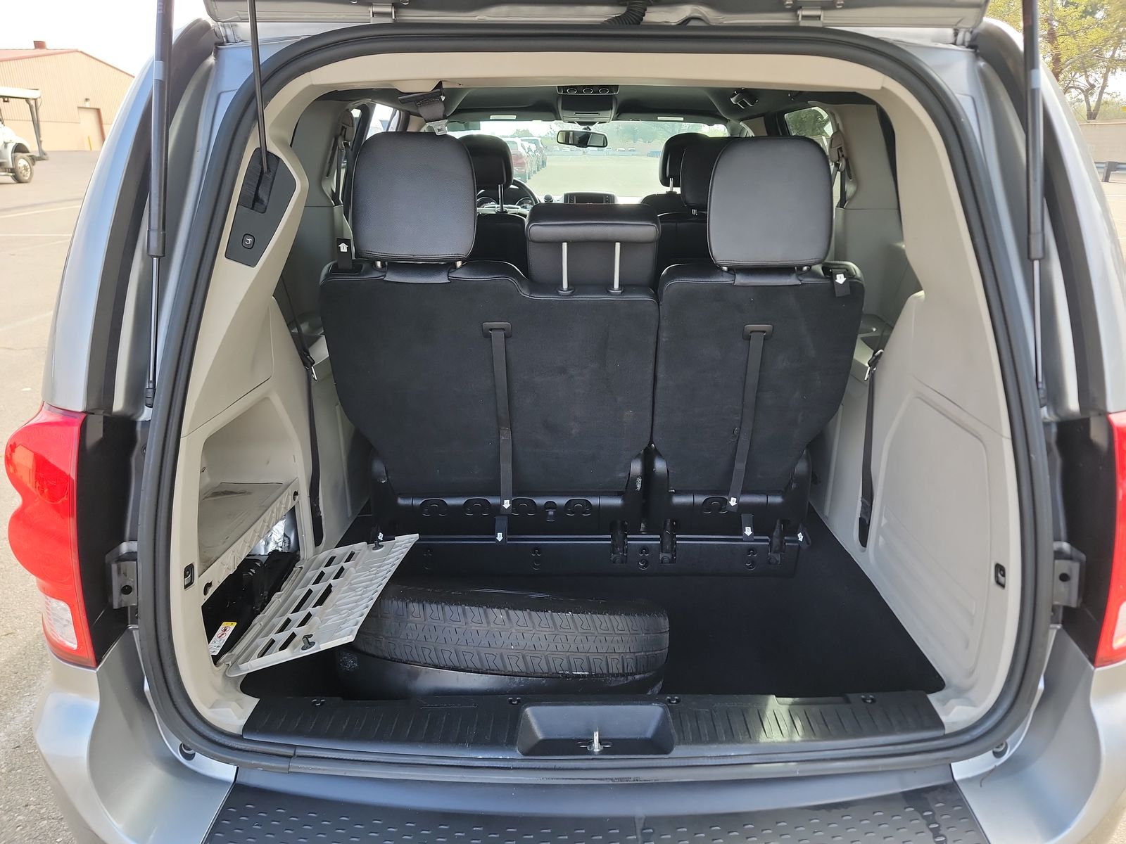 2017 Dodge Grand Caravan SXT FWD