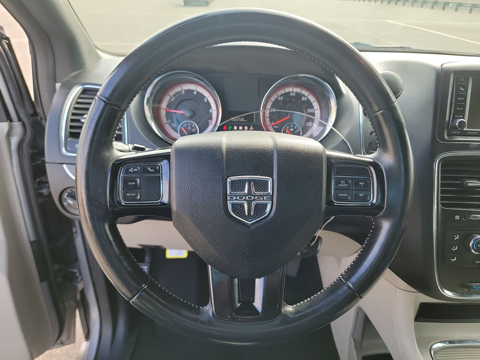 2017 Dodge Grand Caravan SXT FWD