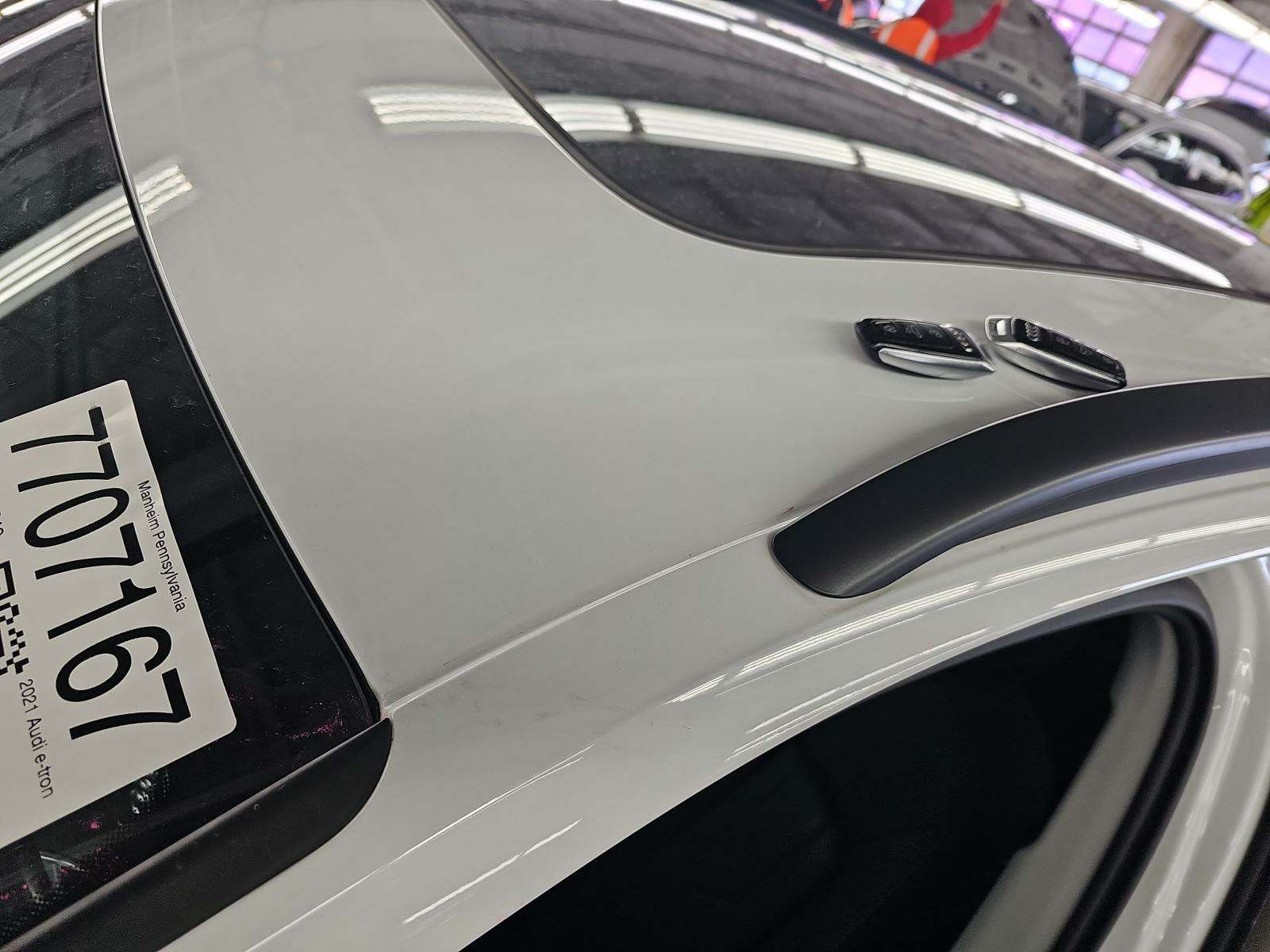 2021 Audi e-tron Premium AWD