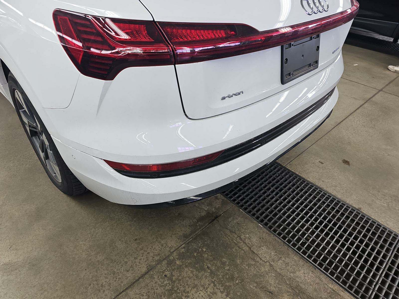 2021 Audi e-tron Premium AWD