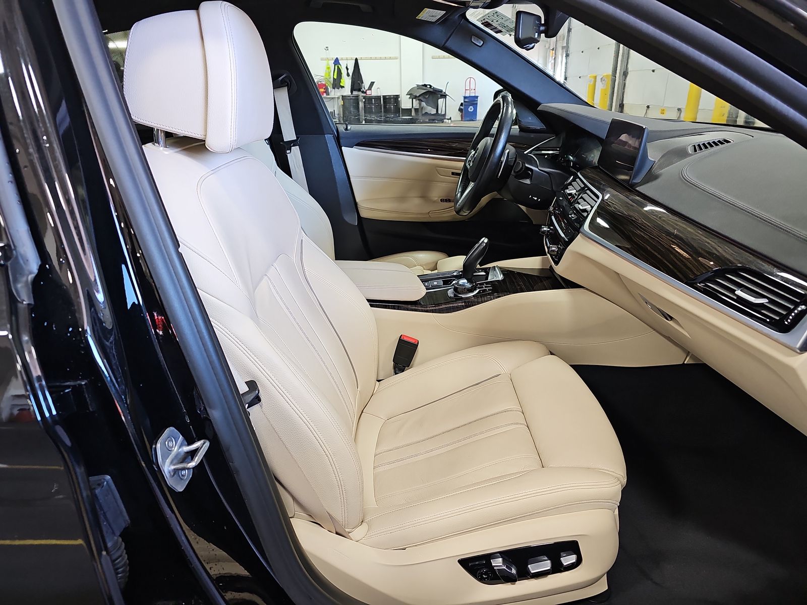 2019 BMW 5 Series M550i xDrive AWD