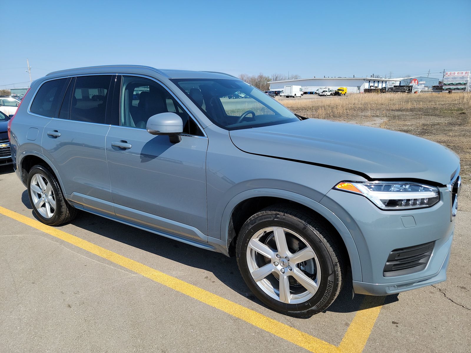 2022 Volvo XC90 T5 Momentum AWD