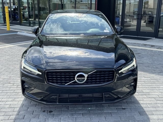 2021 Volvo S60 T6 R-Design AWD