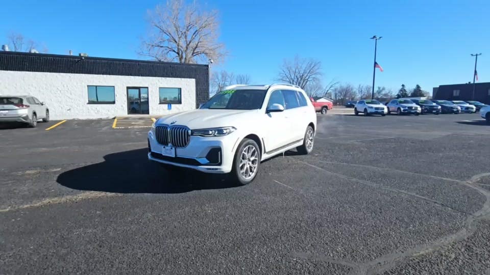 Used 2021 BMW X7 xDrive40i with VIN 5UXCW2C04M9F21650 for sale in Minneapolis, Minnesota