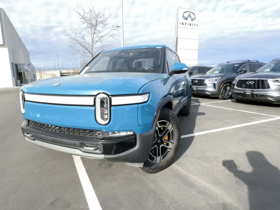 Used 2022 Rivian R1T Launch Edition with VIN 7FCTGAAL4NN001244 for sale in Minneapolis, Minnesota