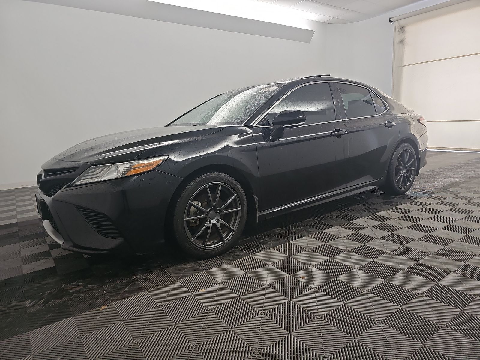 2018 Toyota Camry XSE FWD