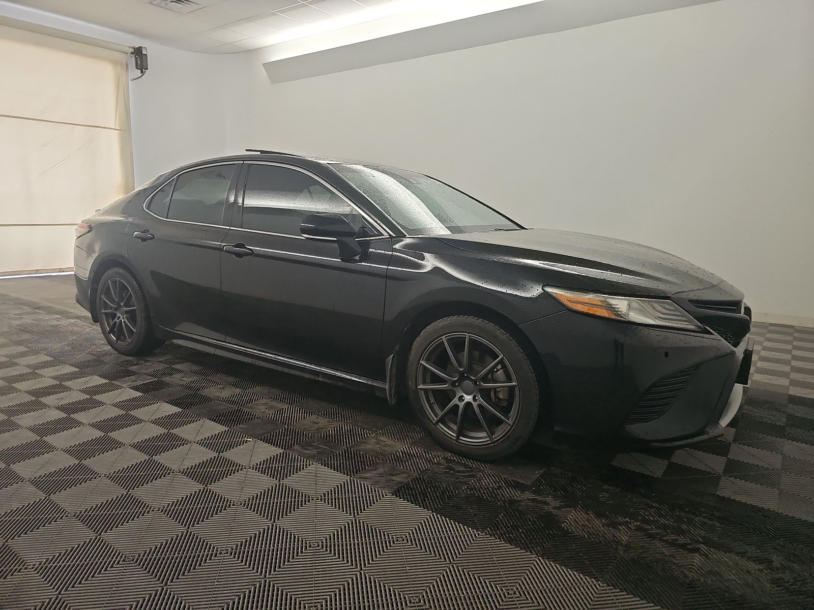 2018 Toyota Camry XSE FWD