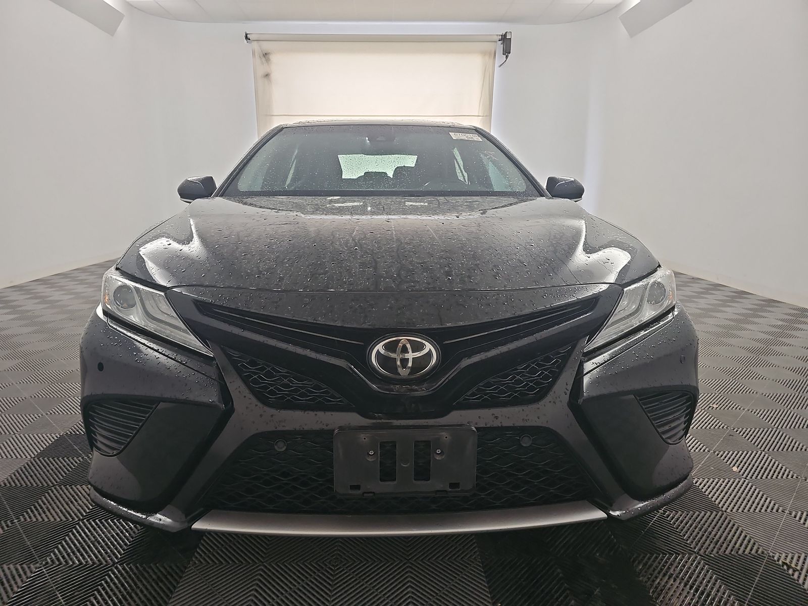 2018 Toyota Camry XSE FWD