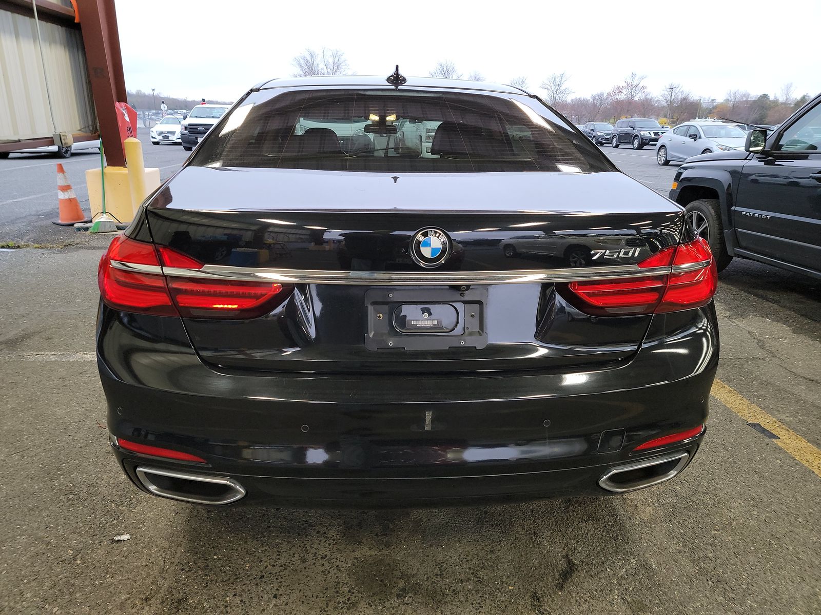 2018 BMW 7 Series 750i RWD