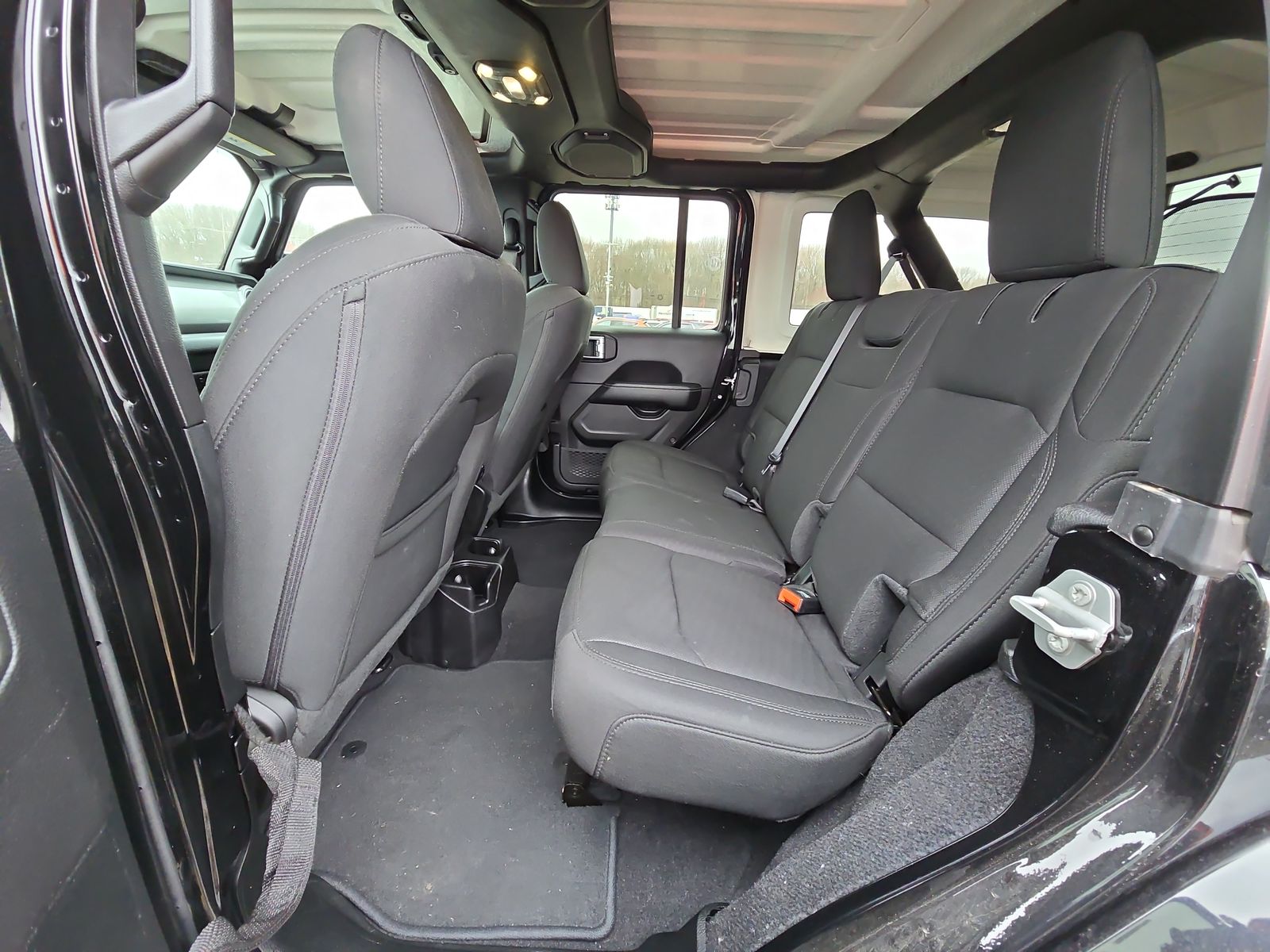 2021 Jeep Wrangler Unlimited Sahara AWD