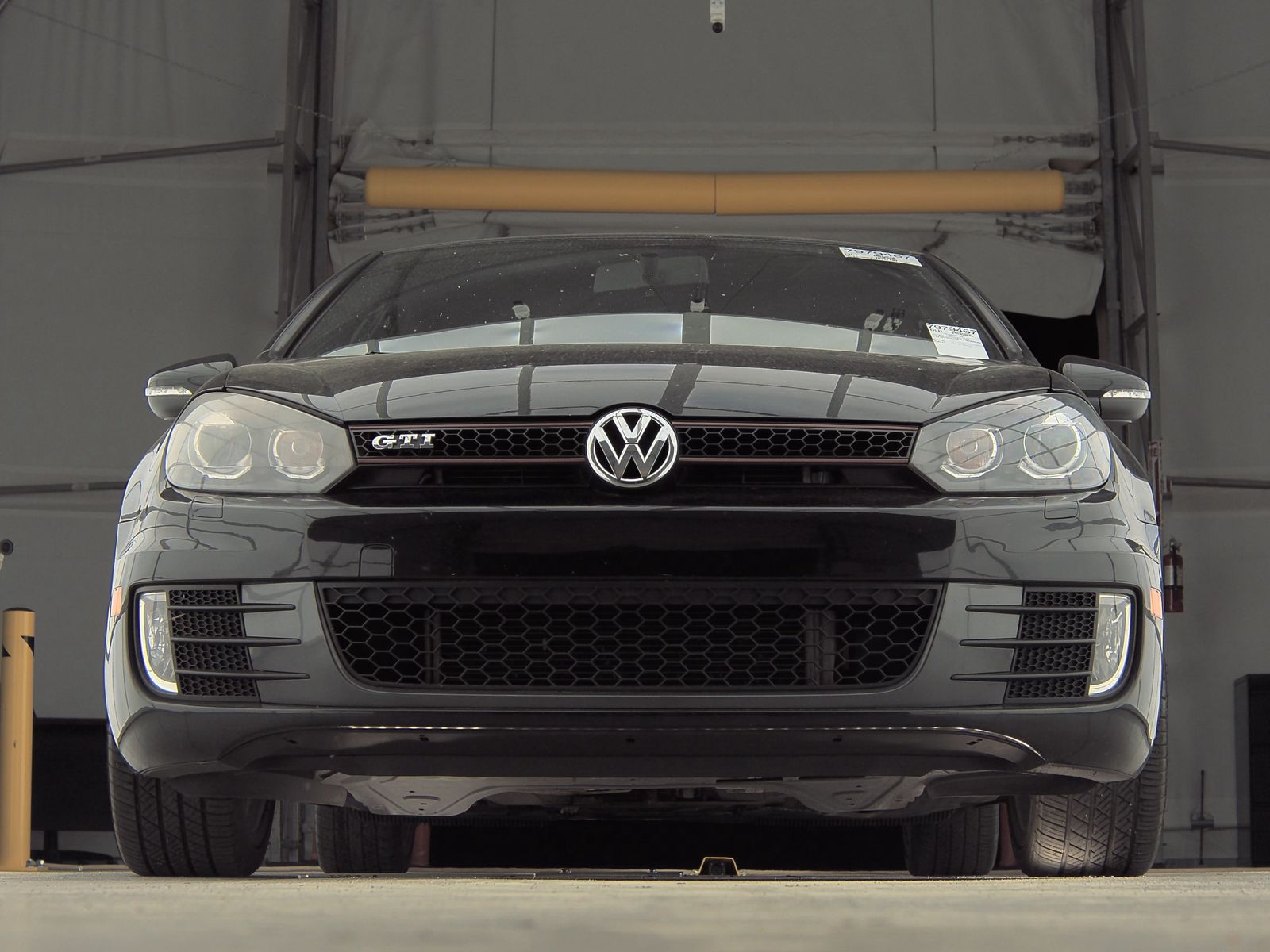 2014 Volkswagen Golf GTI 2.0T Drivers Edition FWD