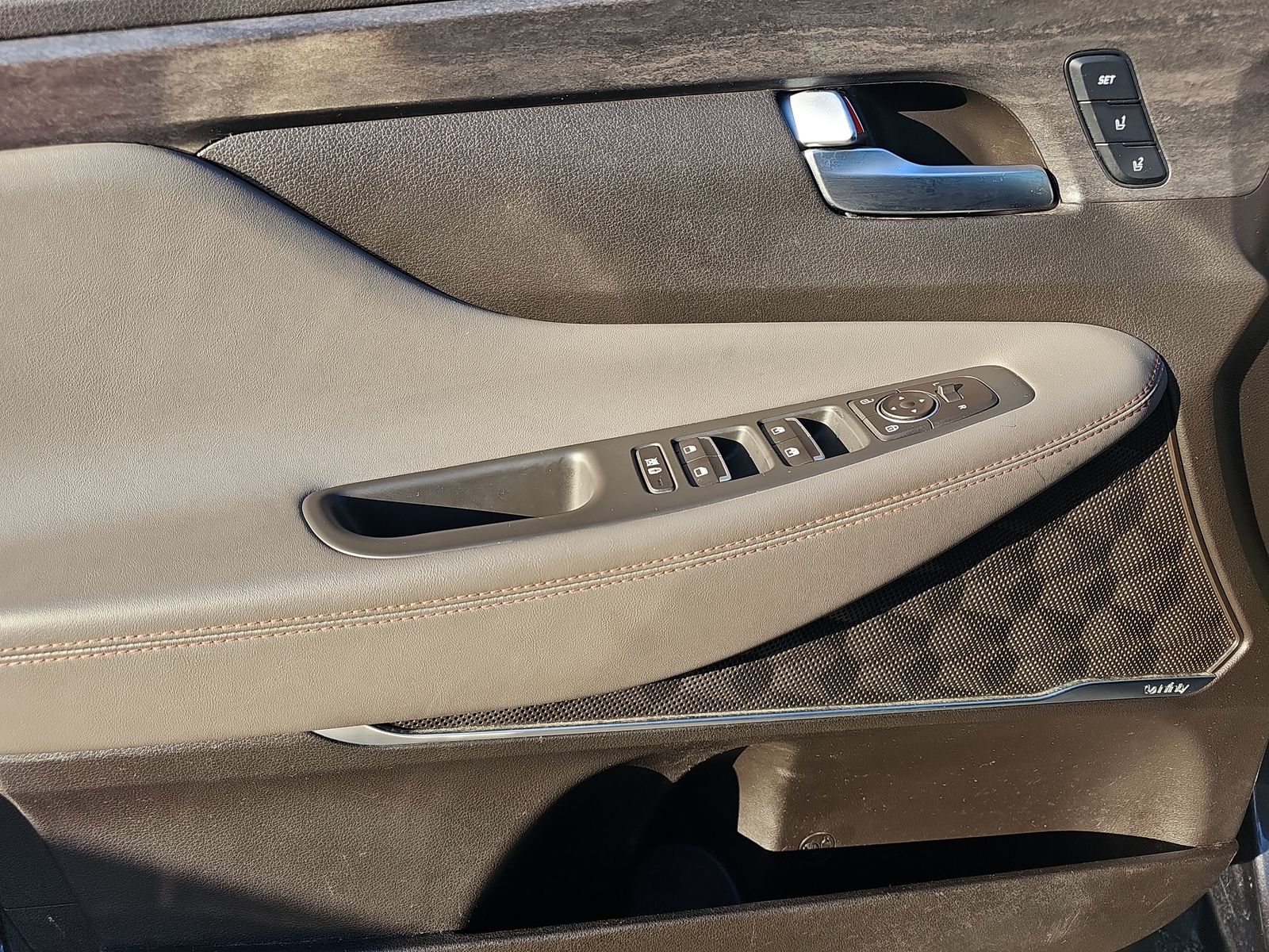 2020 Hyundai Santa Fe Limited FWD