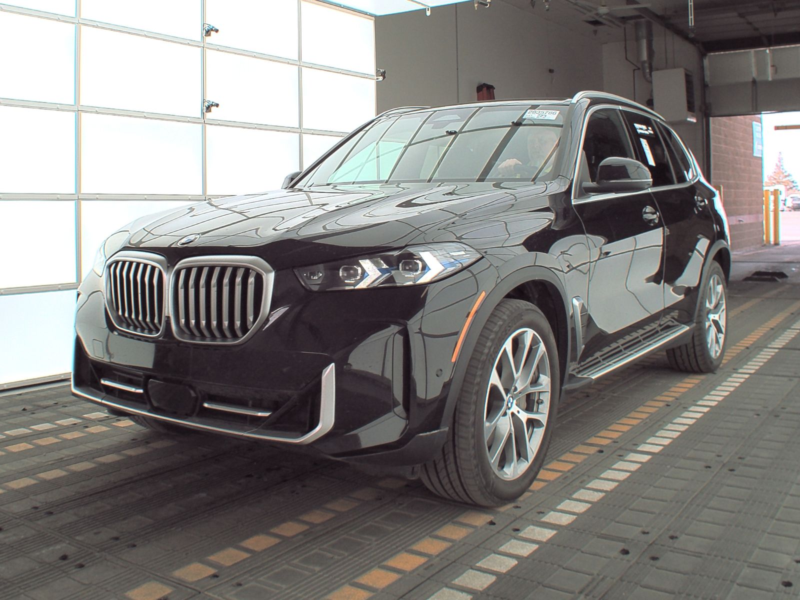 Used 2024 BMW X5 xDrive40i with VIN 5UX23EU03R9S87753 for sale in Minneapolis, Minnesota