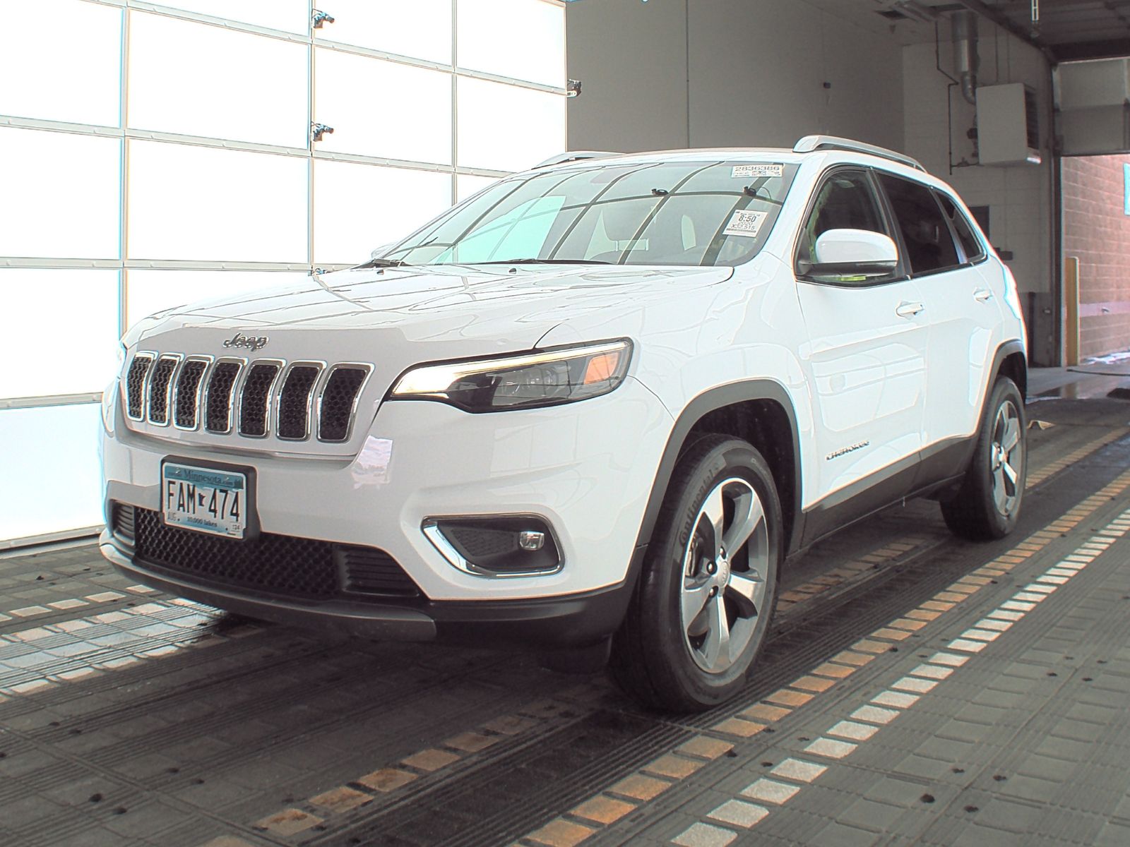 Used 2020 Jeep Cherokee Limited with VIN 1C4PJMDX0LD560155 for sale in Minneapolis, Minnesota