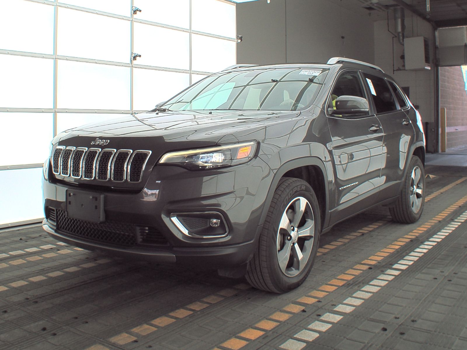 Used 2020 Jeep Cherokee Limited with VIN 1C4PJMDX3LD563227 for sale in Minneapolis, Minnesota