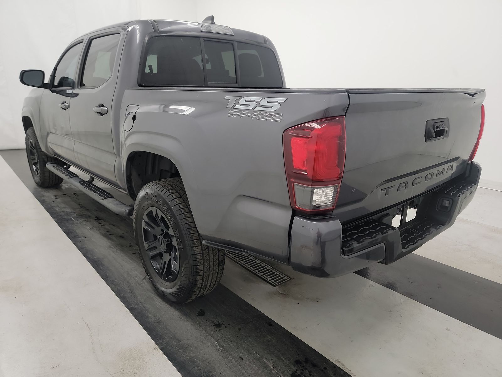 2020 Toyota Tacoma SR RWD