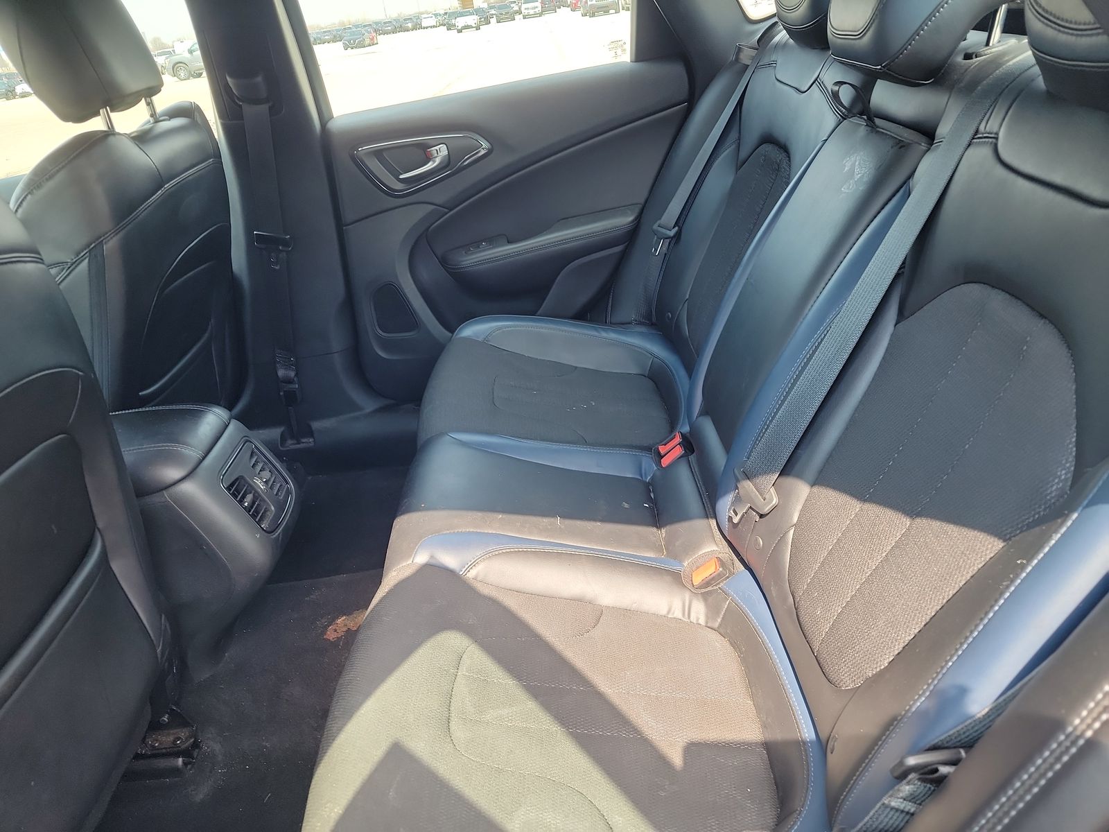 2015 Chrysler 200 S FWD