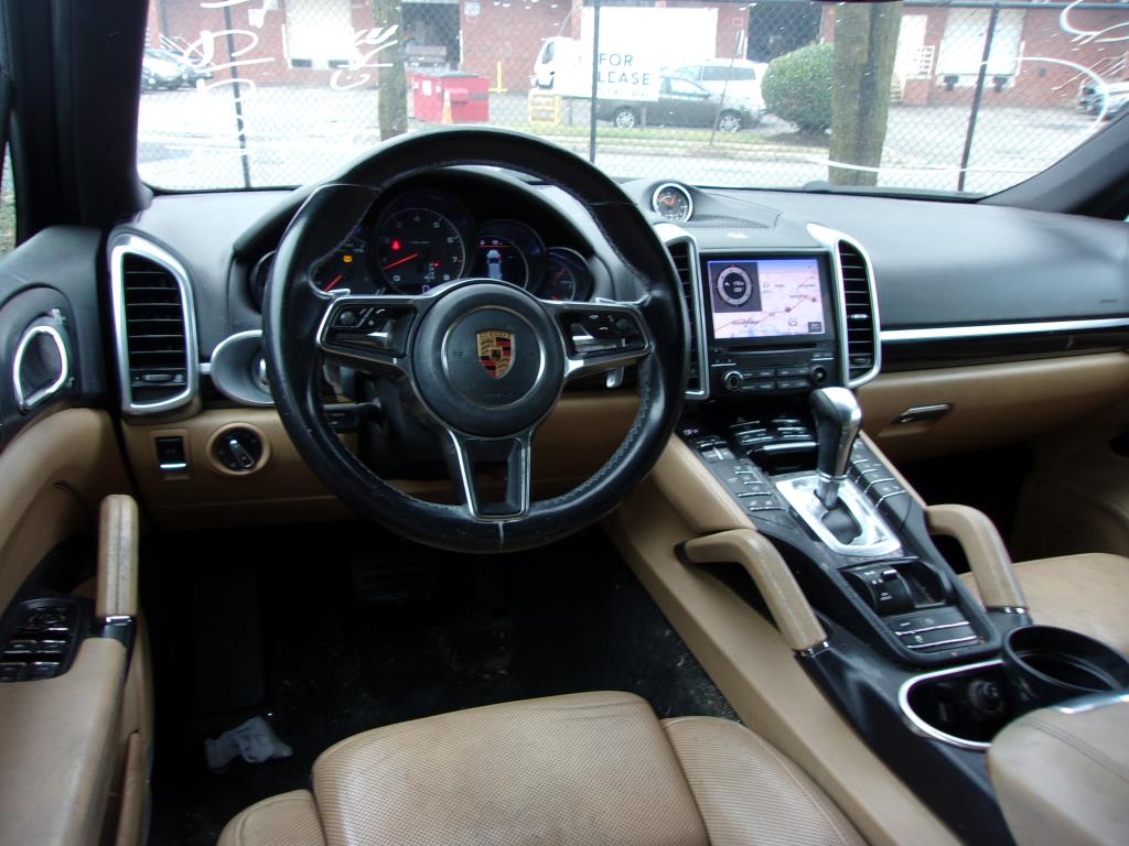 2017 Porsche Cayenne Platinum Edition AWD