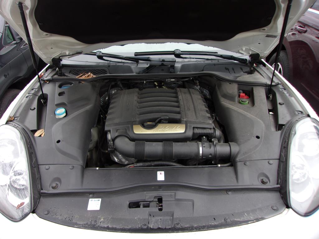 2017 Porsche Cayenne Platinum Edition AWD