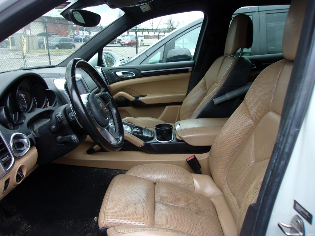 2017 Porsche Cayenne Platinum Edition AWD