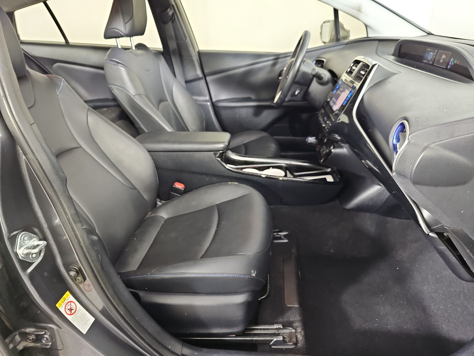 2016 Toyota Prius Three Touring FWD