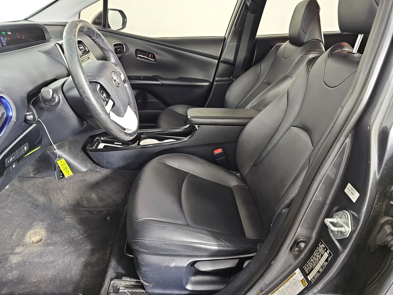 2016 Toyota Prius Three Touring FWD