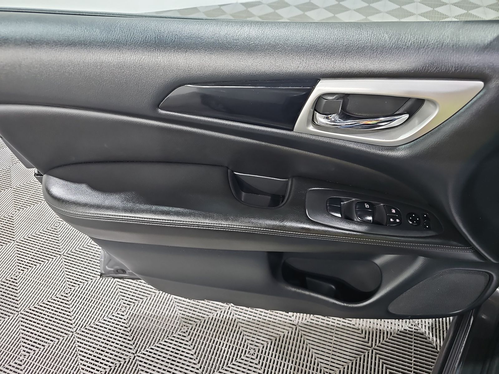 2019 Nissan Pathfinder S AWD