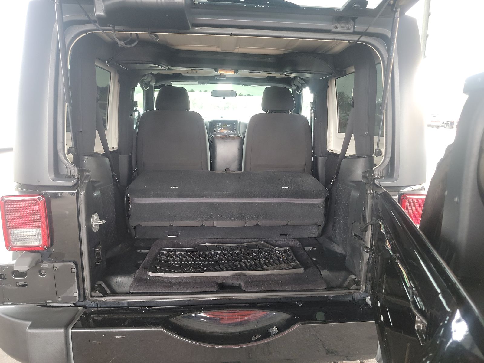 2016 Jeep Wrangler Sport Willys Wheeler Edition AWD