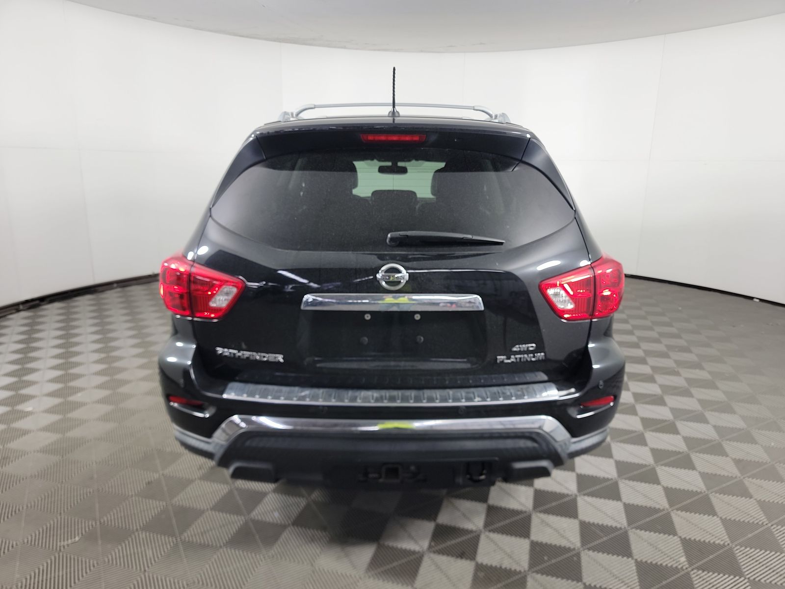 2017 Nissan Pathfinder Platinum AWD