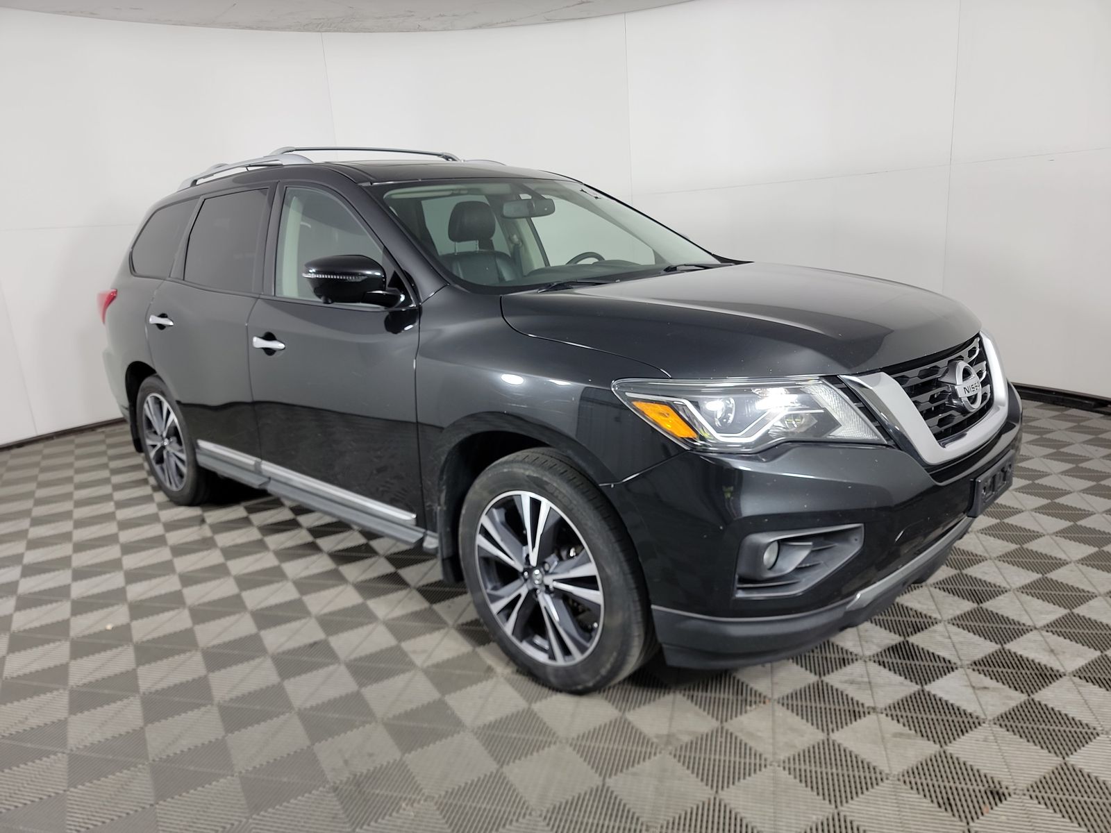 2017 Nissan Pathfinder Platinum AWD