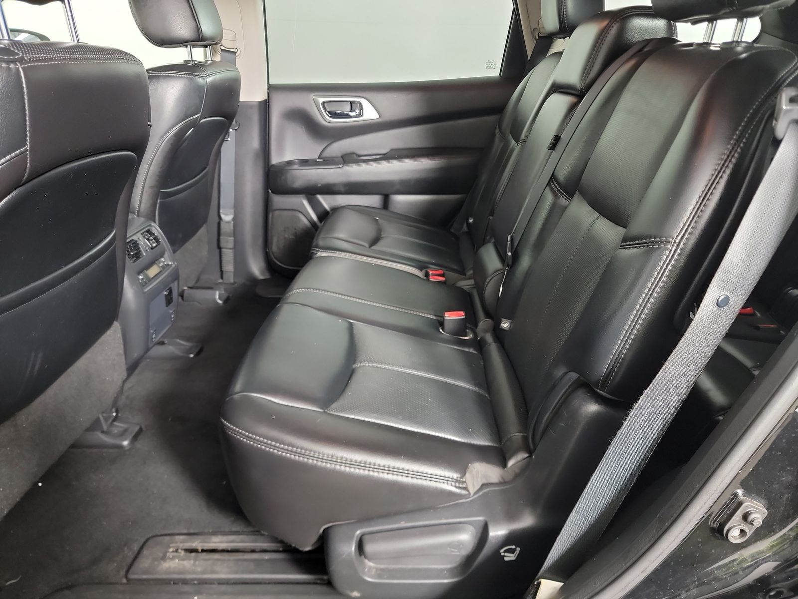 2017 Nissan Pathfinder Platinum AWD