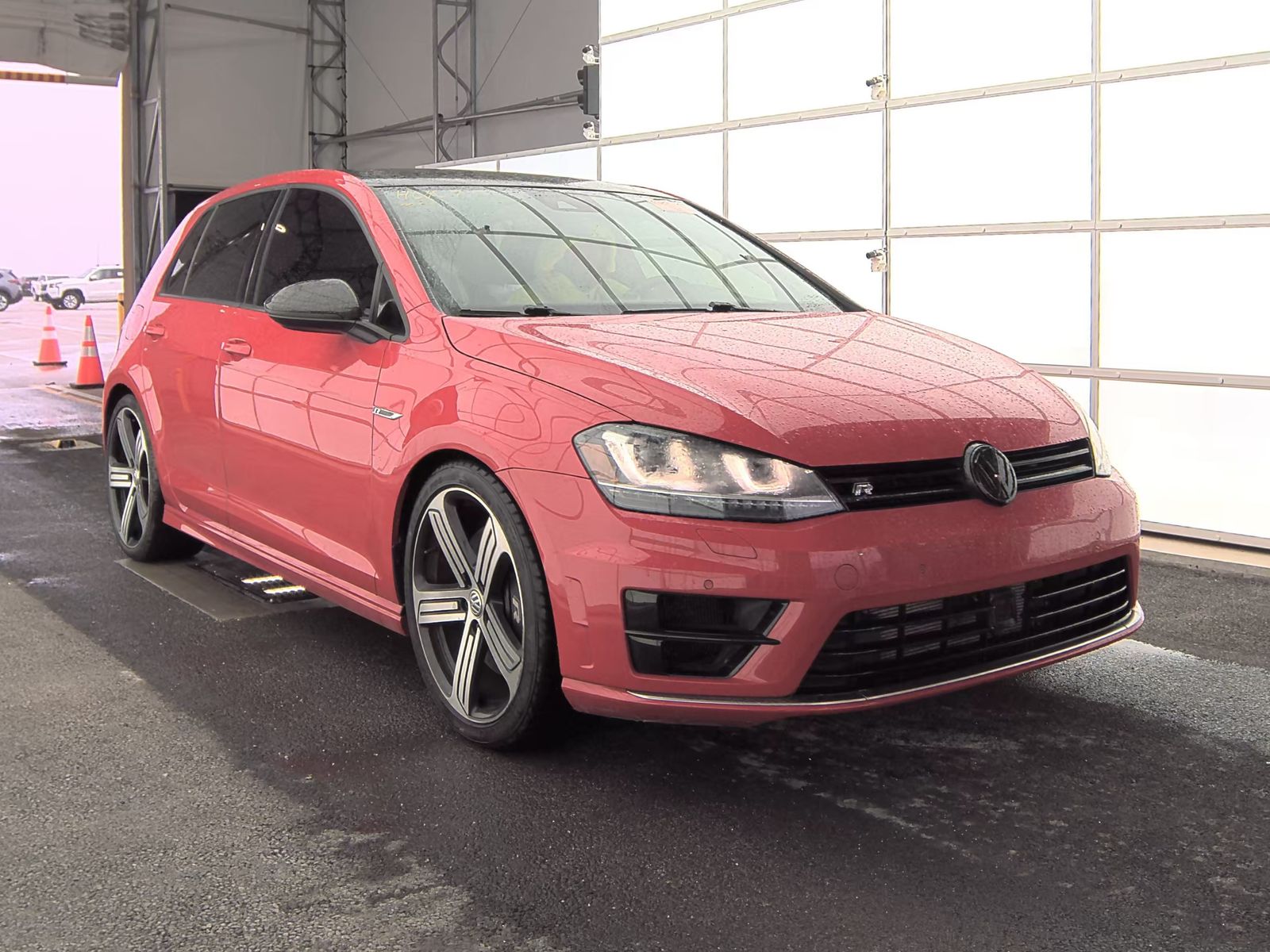 2016 Volkswagen Golf R 2.0T AWD